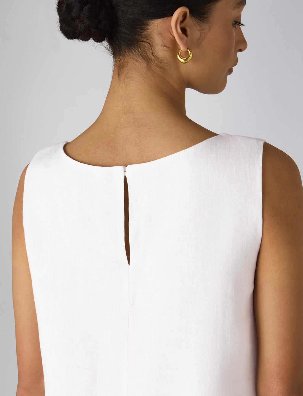 Jackie Dress: Linen, White