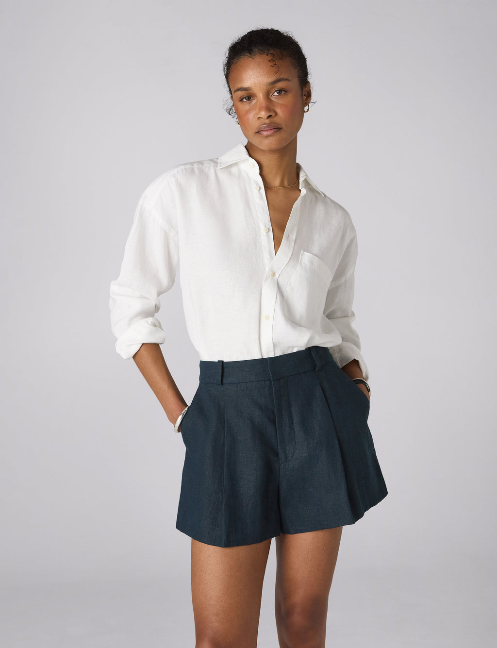 Penn Tailored Short: Linen, Navy